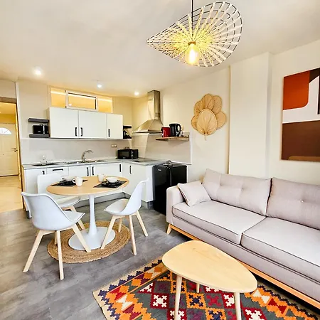 Апартаменти Design Flat *