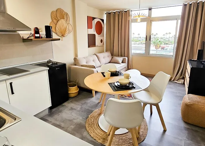 Design Flat بلايا ديل إنغلز